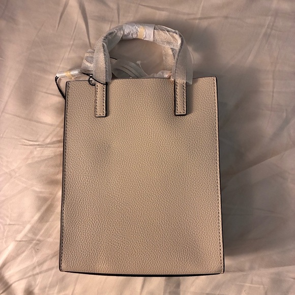 NWT Marc Jacobs The Tote Bag Leather Micro Top Handle Crossbody Purse Ivory - Picture 8 of 8